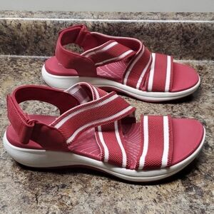 Clarks Mira Lily Women's Red & White Stretch Band Sandals Size 7.5